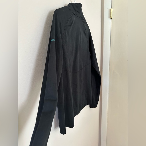 EAGLES & Nike 3/4 zip Dri Fit. Size Medium. - Picture 5 of 8